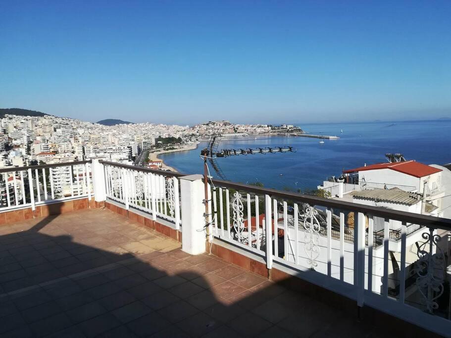 Finas Penthouse,Private Terrace,Great View,Mins From Sea Apartman Kavála Kültér fotó