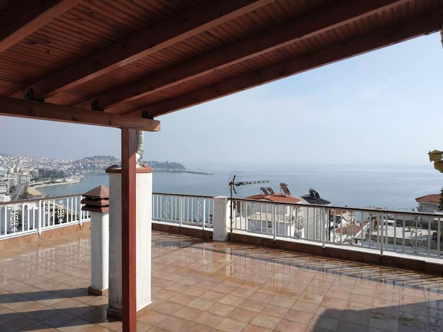 Finas Penthouse,Private Terrace,Great View,Mins From Sea Apartman Kavála Kültér fotó
