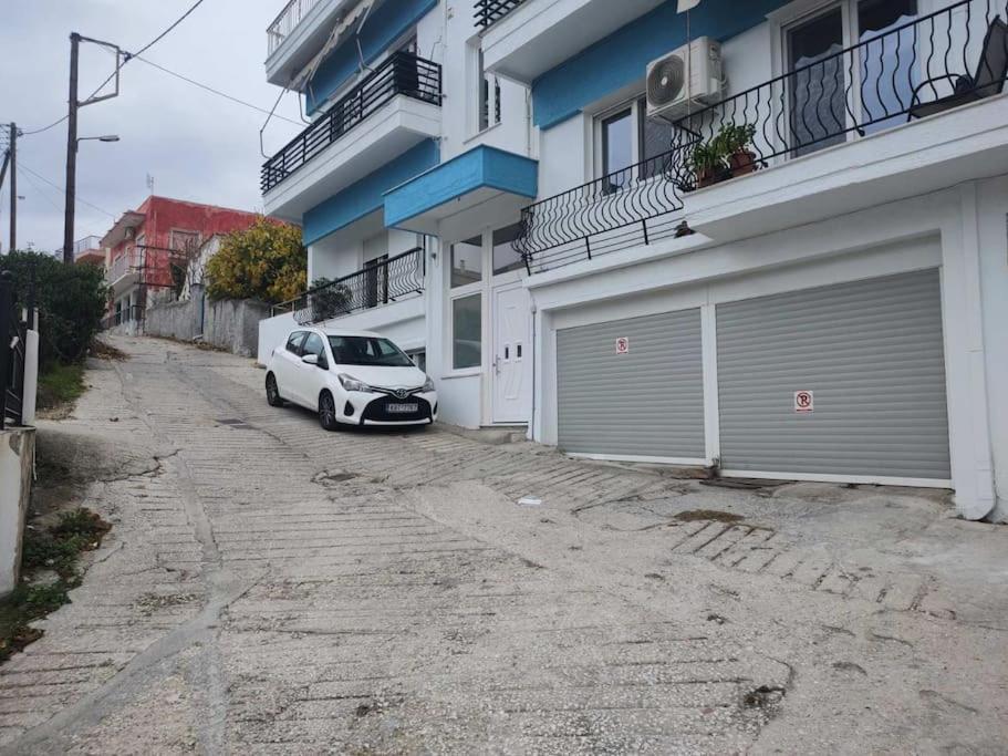 Finas Penthouse,Private Terrace,Great View,Mins From Sea Apartman Kavála Kültér fotó