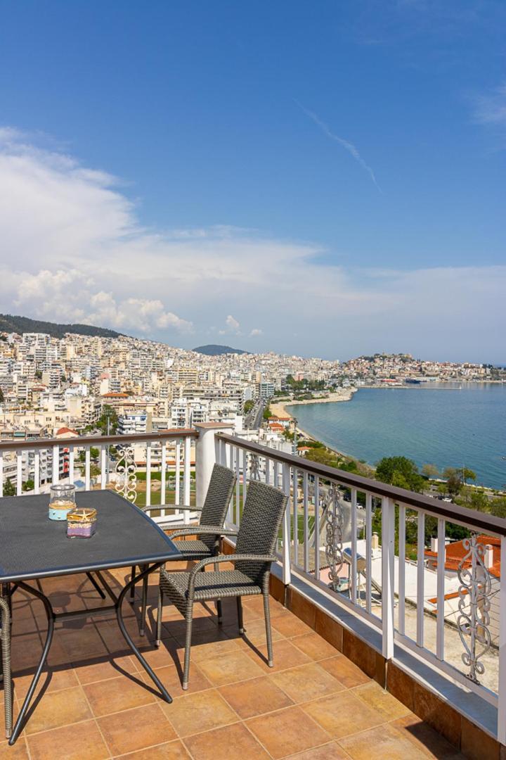 Finas Penthouse,Private Terrace,Great View,Mins From Sea Apartman Kavála Kültér fotó
